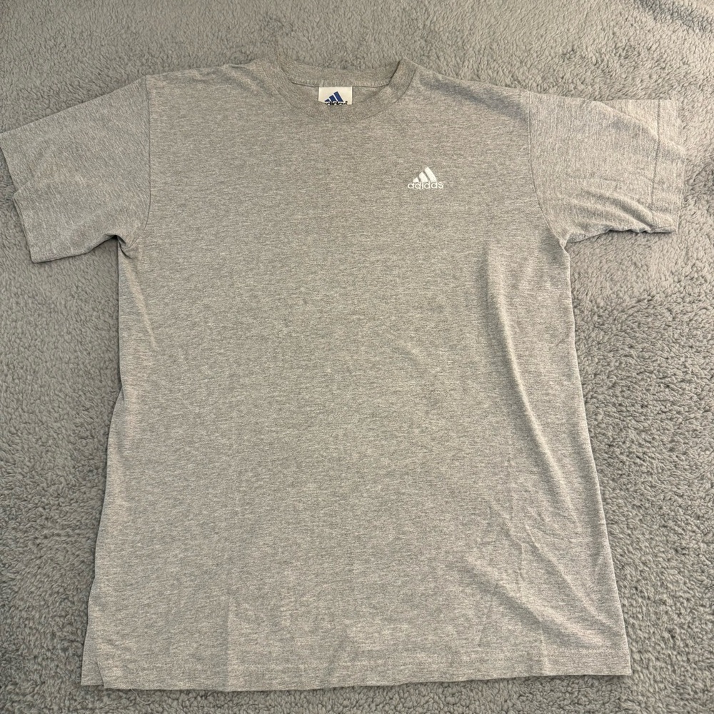 Vintage Adidas Single Stitch Gray Tshirt Embroidered Logo Mens‎ Size Small